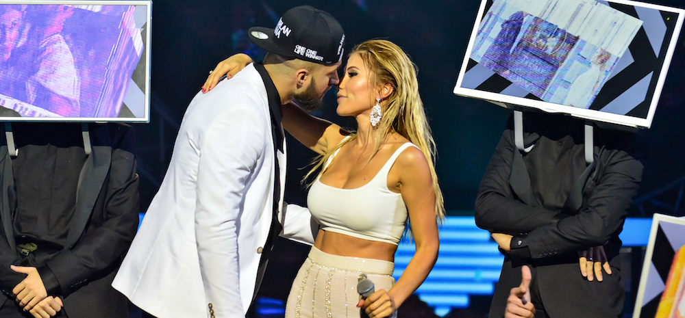 Какая страсть! Тамерлан и Алена Омаргалиева поцеловались прям на сцене